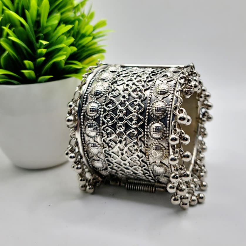 Silver Kada