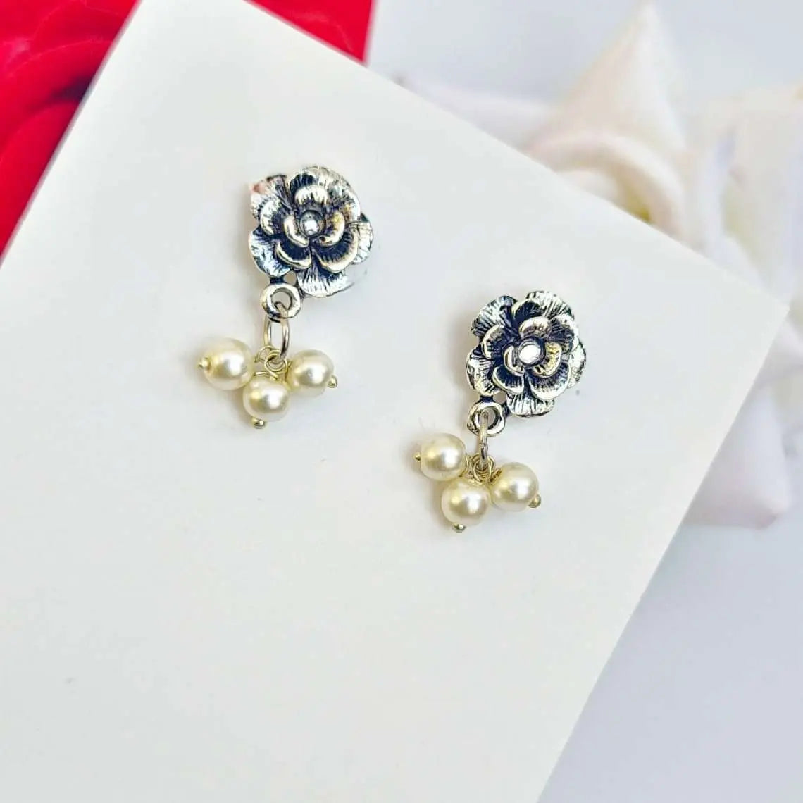 Gleaming Treasures Earring - Saajha Fashion