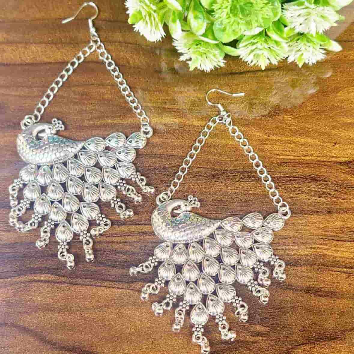 Silver Serenade Earring - Saajha Fashion