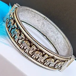 Classic Silver Kada - Saajha Fashion