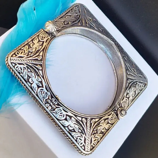 Square Trendy  Kada - Saajha Fashion