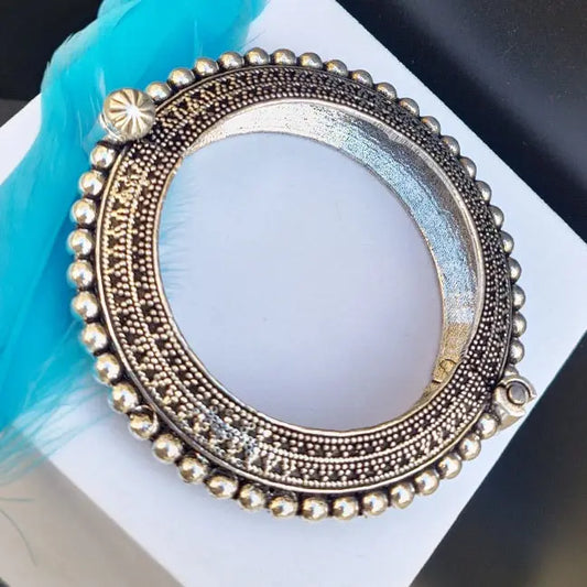Silver Gleam Kada - Saajha Fashion