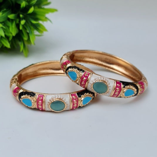 Glamorous Kada