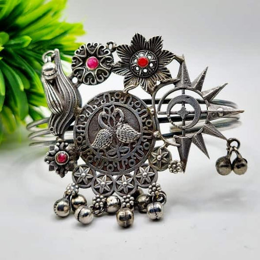 Rustic Charm Kada