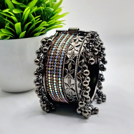 Trendy Stone Kada