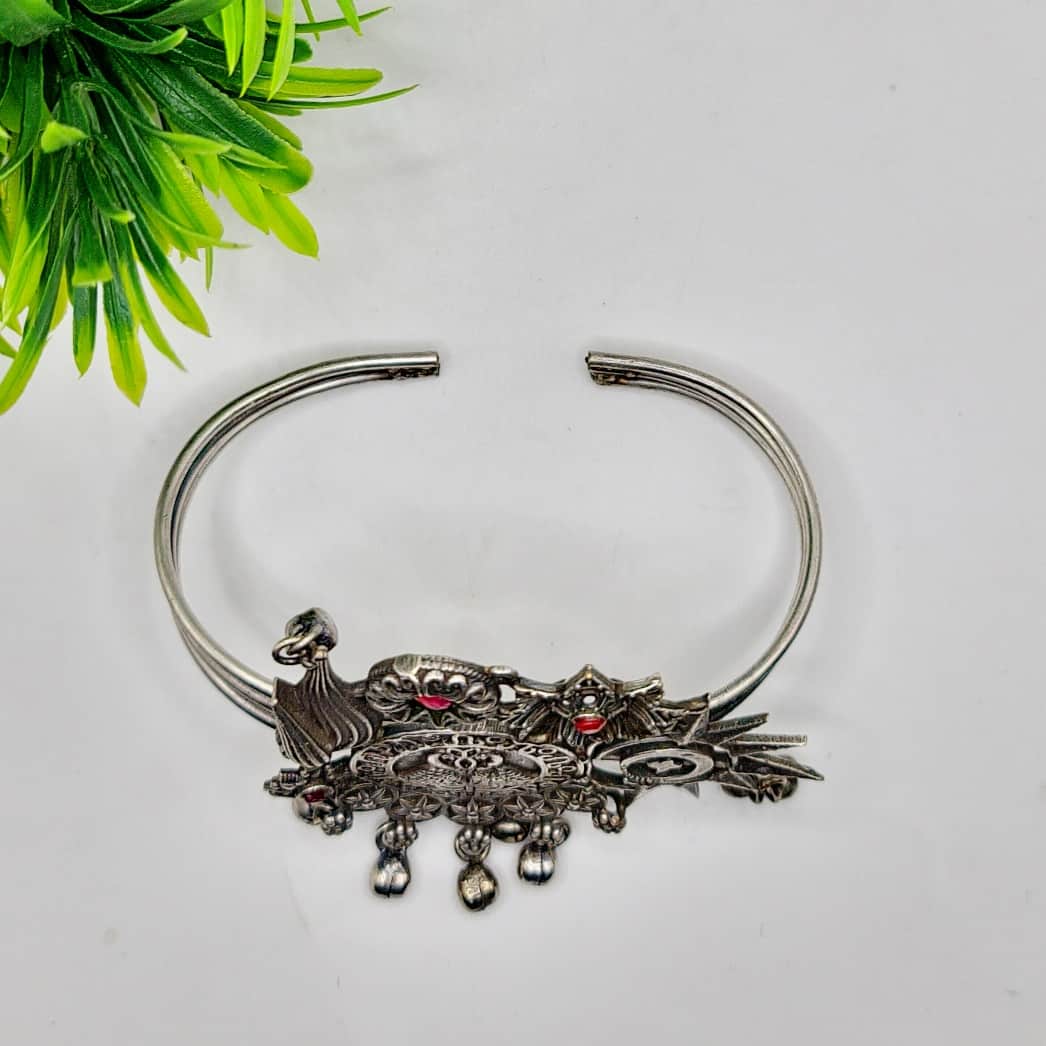 Rustic Charm Kada