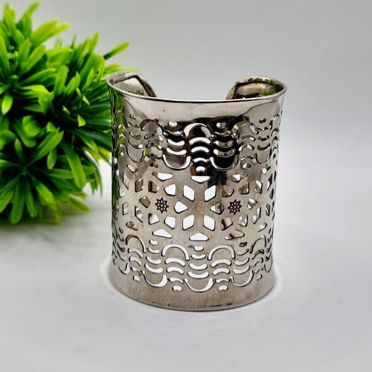 Silver Mist Kada