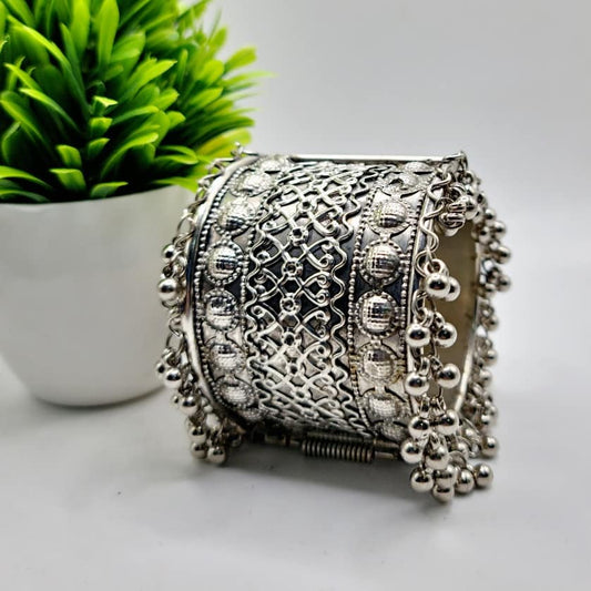 Silver Kada