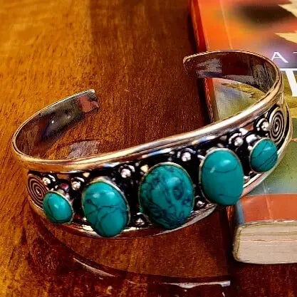 DaintyCuff Kada - Saajha Fashion