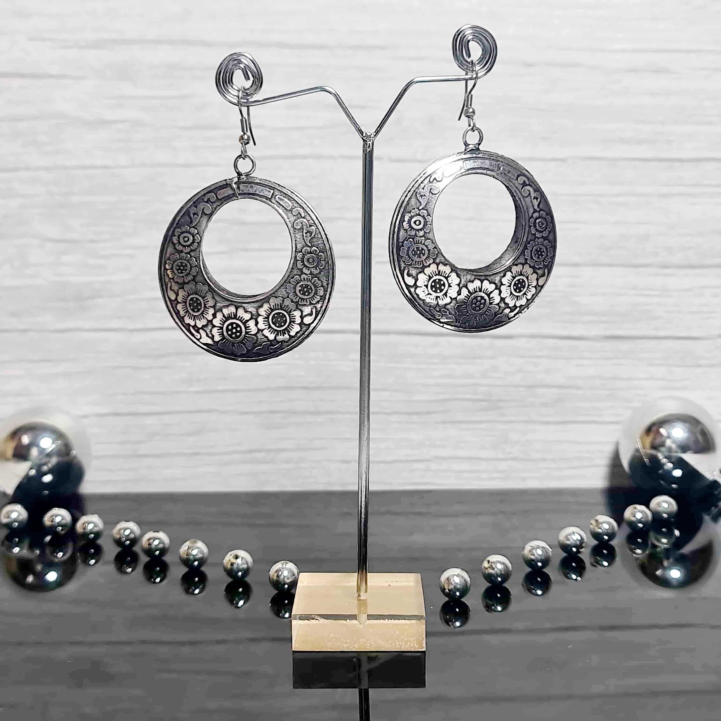 Black Enamel Earrings - Saajha Fashion