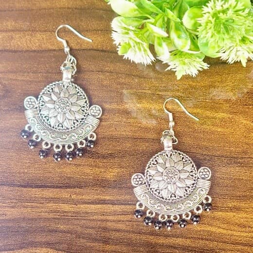 Silver Soiree Earring - Saajha Fashion