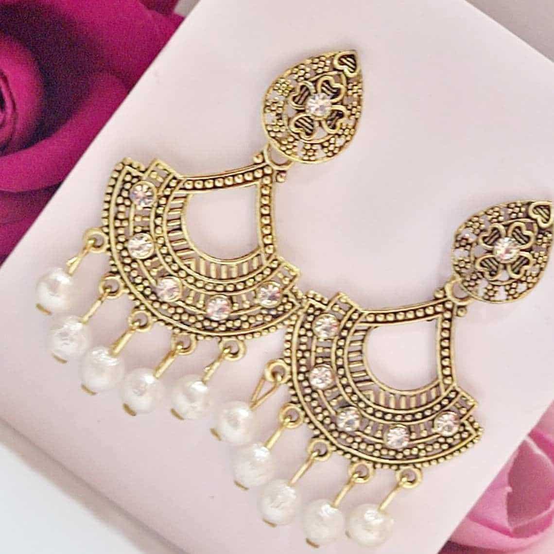 Gilded Gleam Earring - Saajha Fashion