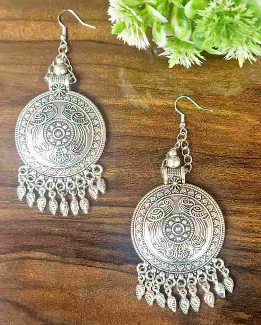 Silver Elegant Earring - Saajha Fashion