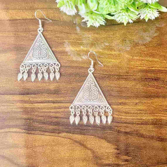 Silver Elegant Earring - Saajha Fashion