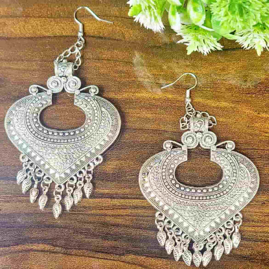 Silver Elegant Earring - Saajha Fashion