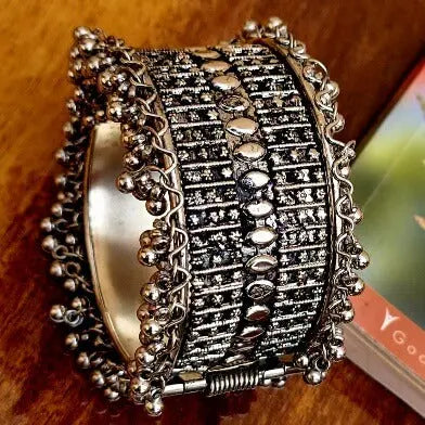 Mystic Serenade Kada - Saajha Fashion